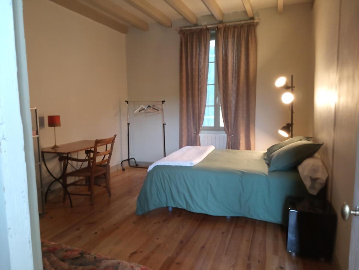 Lulu Hotel Castelmoron-sur-Lot Exterior photo